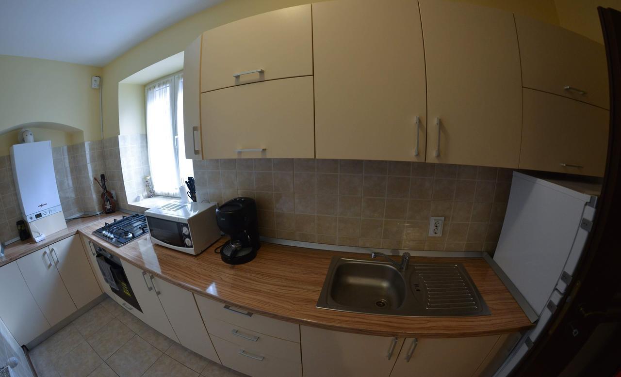 Apartment Luca Poarta Schei Брашов Екстериор снимка