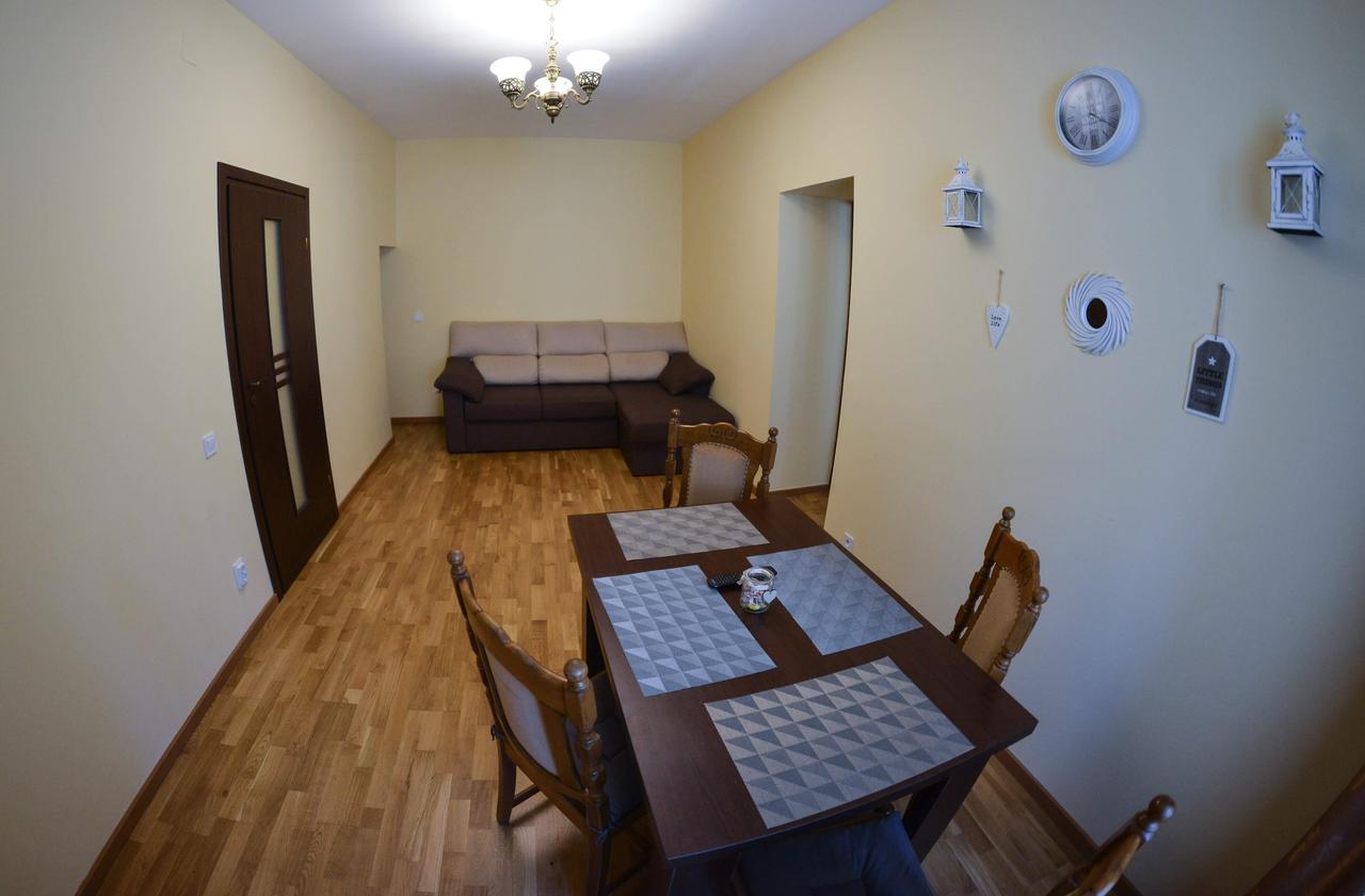 Apartment Luca Poarta Schei Брашов Екстериор снимка