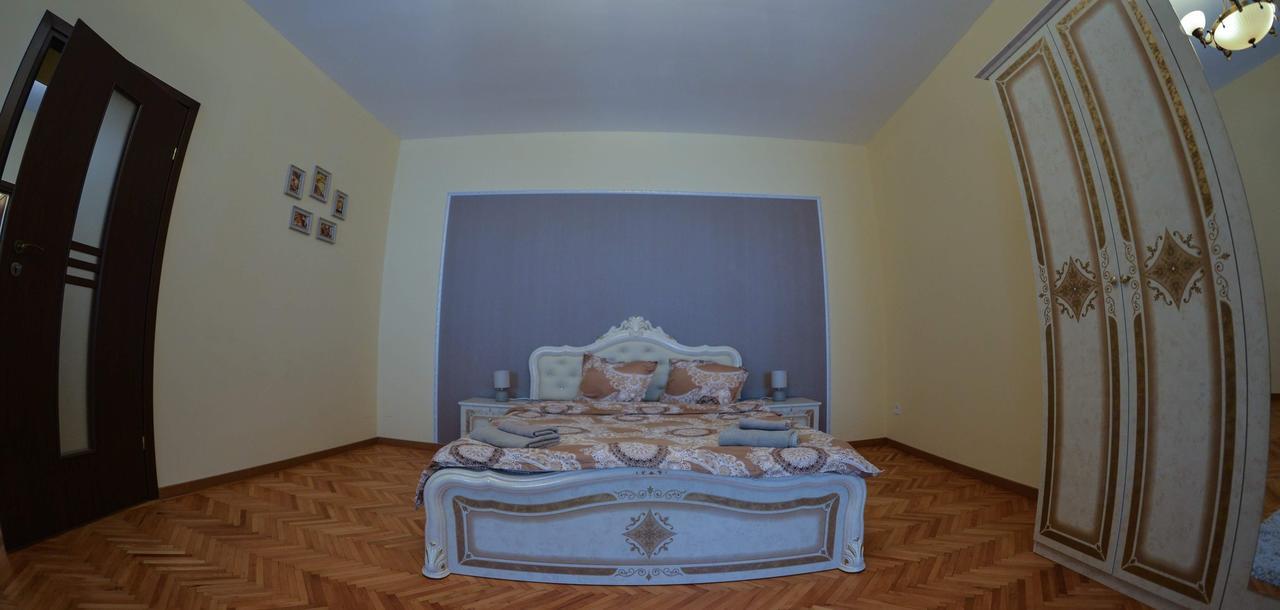 Apartment Luca Poarta Schei Брашов Екстериор снимка